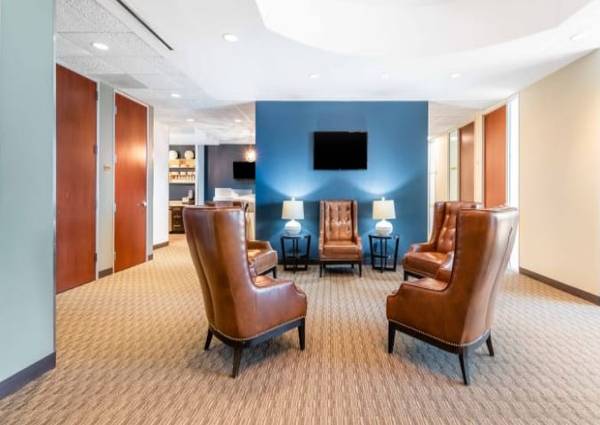 $495 Private Office by Courthouse!!-  All Inclusive!! (24/7 Access!! Utilities Included!!)63819361713923122