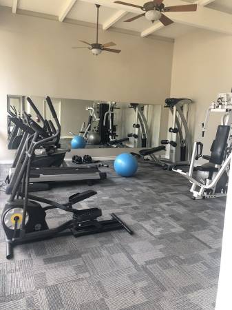 $2,850 / 2br - 850ft2 - Schedule a Tour, Pet Friendly, Emergency Maintenance (Camarillo)63800496632067124