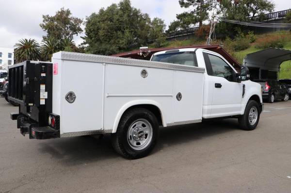2017 Ford F-350 SD XL 2WD - $21,995 (Hayward)63613871442177124