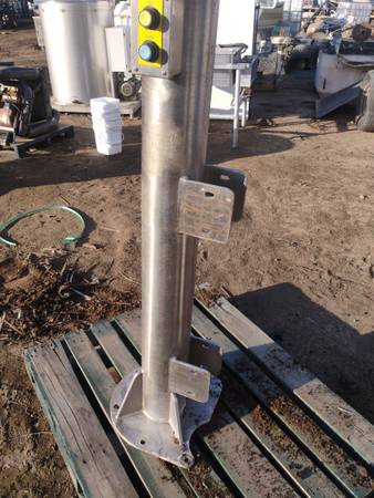 Grúa de acero inoxidable Cleveland - $1,200 (Bakersfield)63471407801985123