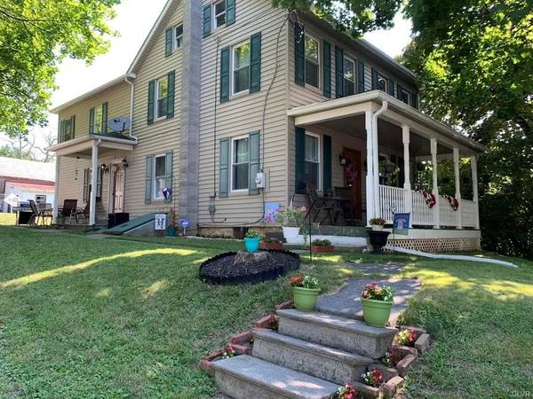 $2,250 / 4br - 2000ft2 - Colonial Farmhouse for rent (Nazareth)64010162351234121