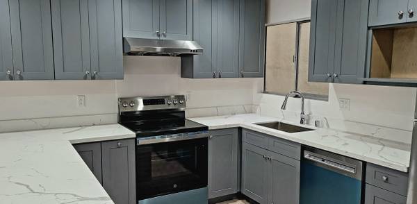 $3,150 / 2br - 2-Bedroom Newly Renovated Apartment w/ Parking & Storage Included (Daly City)64011321848963121