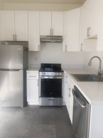 $1,895 ¡1 MES GRATIS! Edificio histórico, actualizaciones modernas, ubicación privilegiada! (oakland lake merritt / grand)63873331827841123