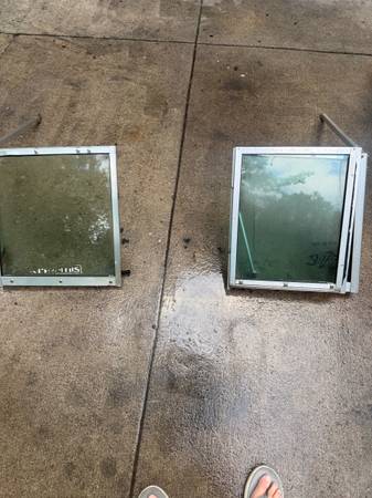 Windshield for boat 1