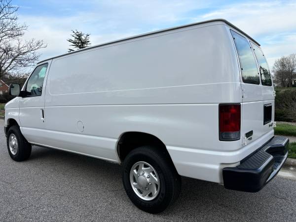 2013 Ford E250 Cargo, 125k - Photo 2
