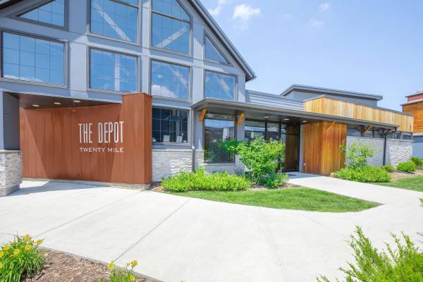 $1,516 / 1br - 577ft2 - 💫 Relax, Refresh & Recharge in Your Beautiful New Home at The Depot (9425 Twenty Mile Rd, Parker, CO)63973499383427120