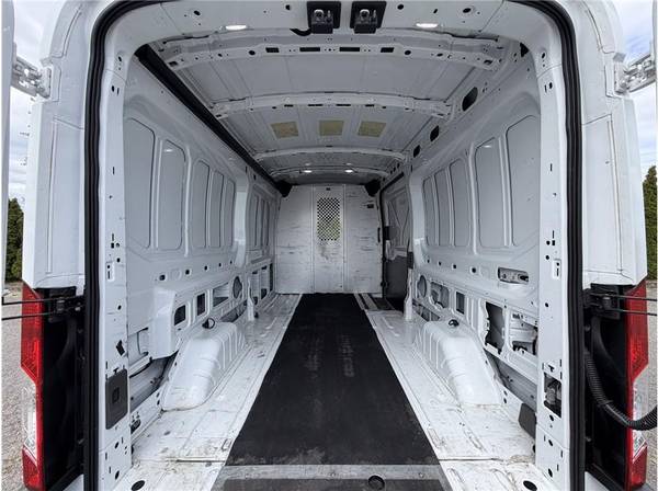 2020 Ford Transit 150 - Photo 12