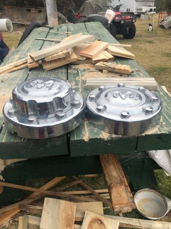 Dodge hub caps 1