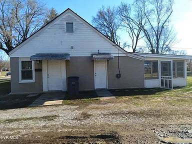 $800 / 2br - 756ft2 - 416 Cherokee Village - 2-bedroom, 1-bathroom home (Kingsport, TN)63947957554051120