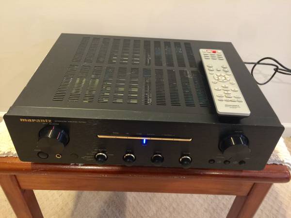Marantz PM7001 Integrated Amplifier w/ remote 1