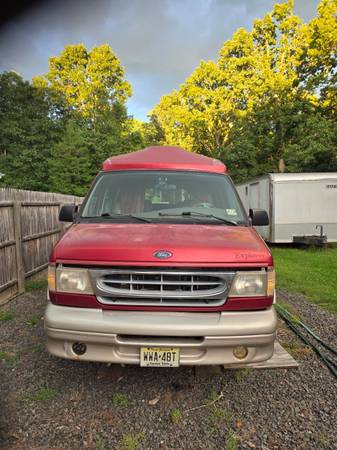 1999 Ford E250 Conversion Van 1