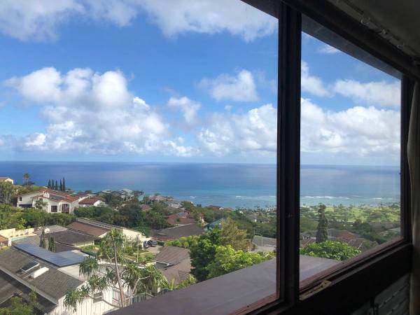 $885 / 1br - Private rooms available on Waialae Iki (Waialae Iki)63686709715203121