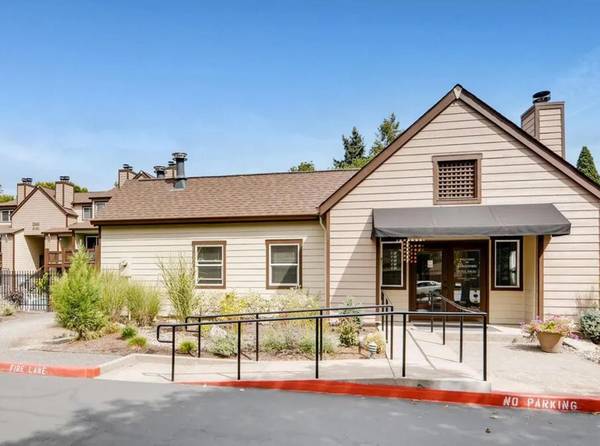 $1,550 / 1br - 3 MONTHS UTILS INCLUDED - Spacious 1 Bedroom + Fans, LED Lighting (Beaverton)64039222508929122