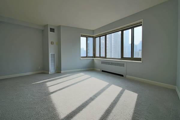 $1,791 Gold Coast Studio w/ Doorman + Rooftop, Lake Views & Steps to Beaches! (Gold Coast)63898858747651120