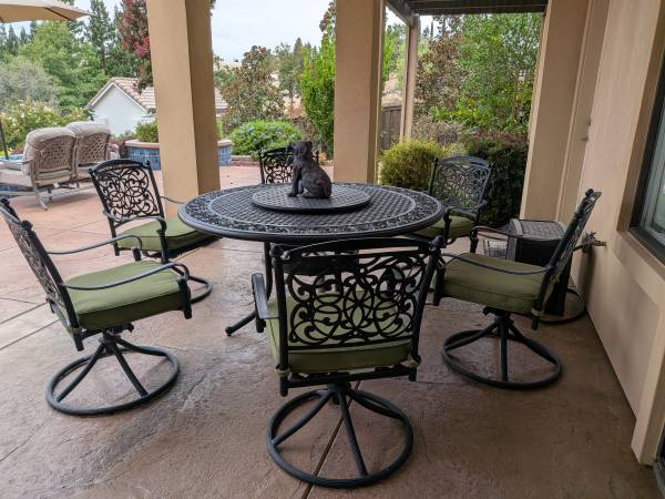 Patio Dining Set 1