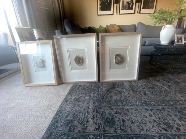Frames / Stone 1
