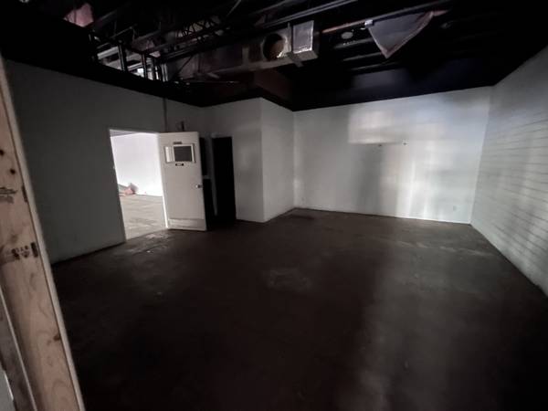 $5,280 / 4400ft2 - DEER VALLEY PLAZA CORNER RETAIL FLEX SUITE FOR LEASE (19TH AVE AND BELL ROAD)64024823241859123