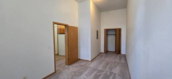 $985 / 2br - 800ft2 - Cedar Riverside 2 BDRM 1 BATH Apt in MPLS 413-1 (Westbank)63868702728193122
