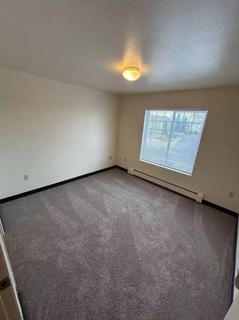 $1,949 / 3br - 1050ft2 - 3 Bed, 2 Bath. Great access to public transportation! We're nearby! (Anchorage)64004784081411123