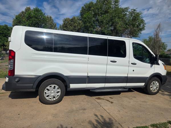 ford transit 350 passenger van - $11,00063612221394177120