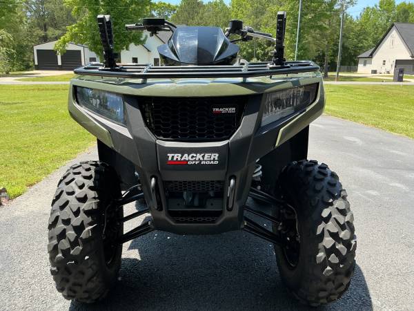 2020 Tracker 570  4x4 four wheeler 1
