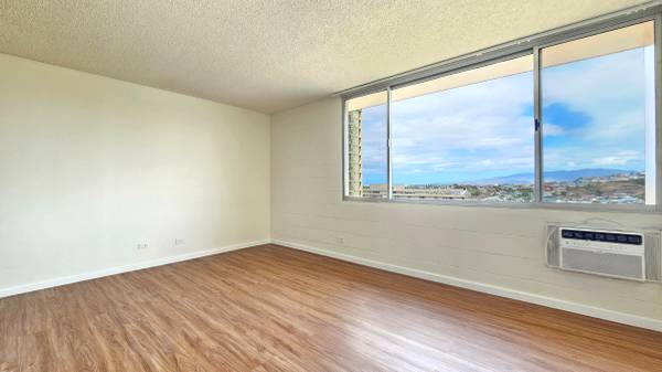 $339,900 / 1br - 552ft2 - OPEN HOUSE SUNDAY-PRICE SLASHED TO $339,900- Renovated- View (Salt Lake/ Moanalua)63686709565697124