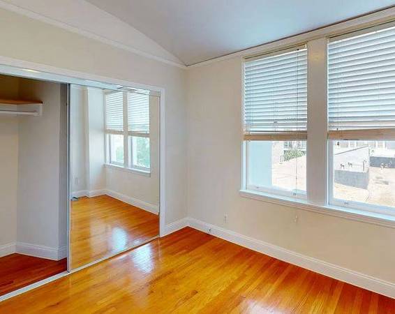 $800 / 1br - 340ft2 - 1br - Nice, affordable 1 bedroom apartment! (Oakland)64000590033793120