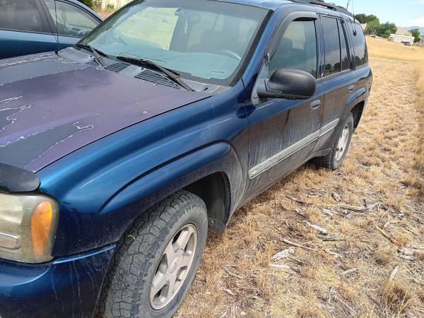 2002 Chevy Trailblazer - $2,00063442889104129121