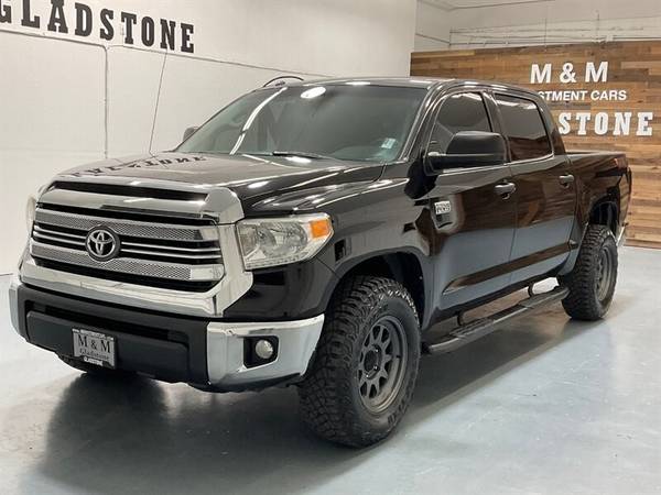 2015 Toyota Tundra  SR5 Crew Max 5.7L V8 / NEW WHEELS & TIRES /OFF RD 1
