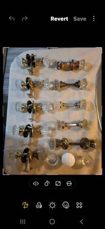 Glass DOOR KNOBS 1