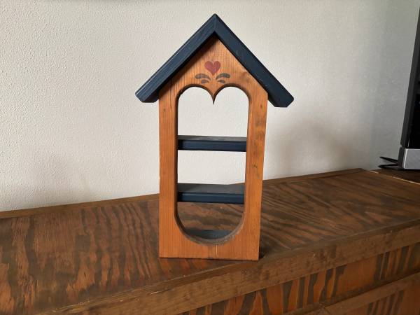 Decorative Wood roofed shelf 1