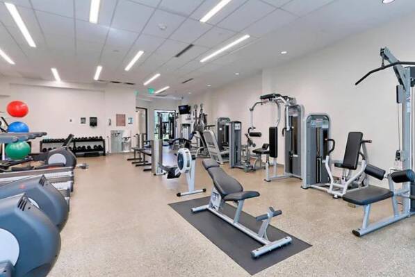 $2,450 / 1br - 850ft2 - Safe & quiet 1 Bedroom in Resort GATED community (Alexandria)64040030842881124