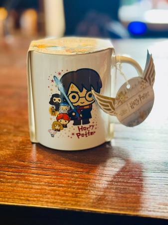 New Harry Potter Color Changing Mug 1