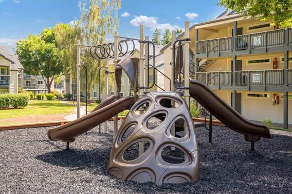 $1,538 / 2br - 880ft2 - Don't miss this fabulous 2 Bed, 1 Bath! Highly desirable location! (Tigard - Tigard, Sherwood, Newberg)64039055559169120