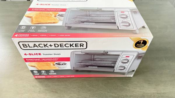 Toaster Oven (4-slice, Black+Decker, Never opened) 1