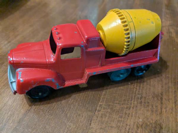Tootsie Toy Vintage Cement Mixer - collectibles - by owner
