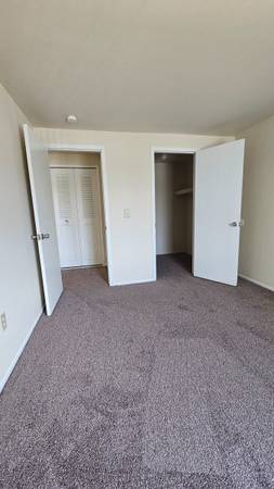 $1,150 / 2br - Open-House = Big Savings!💵 (Taylor)64018940584707121