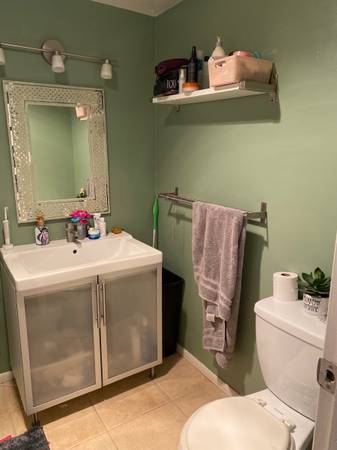 $950 / 1br - Habitación en alquiler (Santa Maria)63663872118401123