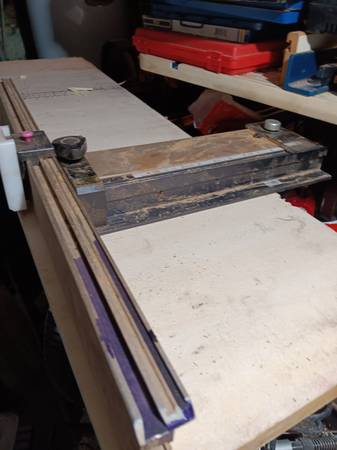 Jointech incremtal positioning system with dovetail fence and stop blo 1