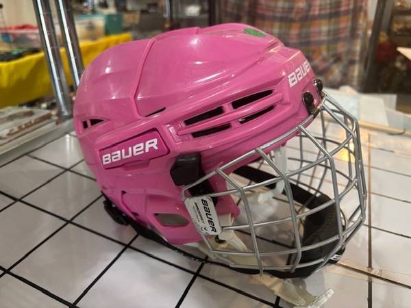 Girl's (Pink) Hockey Helmet 1