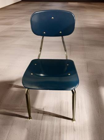🔥Blue Metal Chair🔥 1
