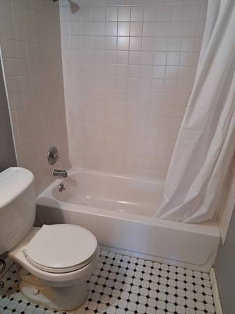$1,100 / 1br - 780ft2 - condo for rent (Havertown)64046037133954123