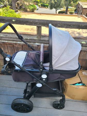 Cynababy high end stroller with extras. 1