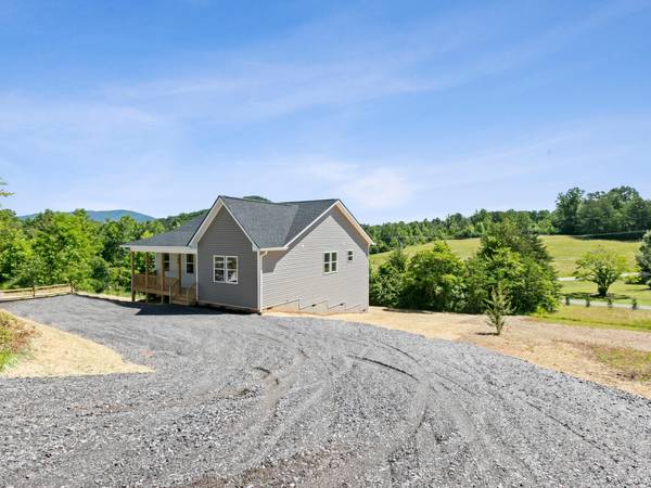$405,000 / 1650ft2 - New Home $405k 1.43 Acres (Asheville - Old Fort)64029373597314120