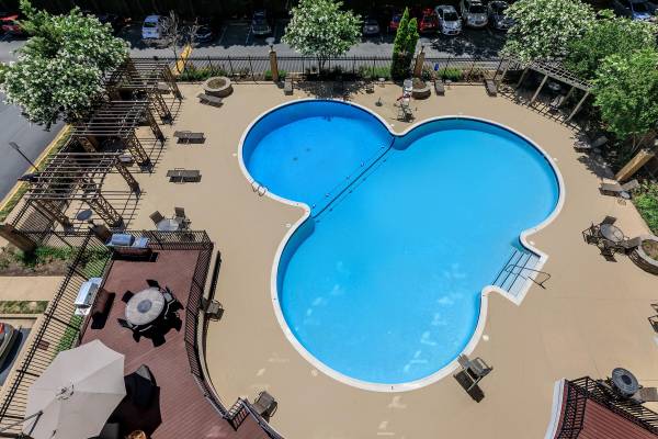 $1,754 / 1br - 725ft2 - 1 BD, Ceiling Fans, in Alexandria VA (250 S Whiting St, Alexandria, VA)63895919055363120
