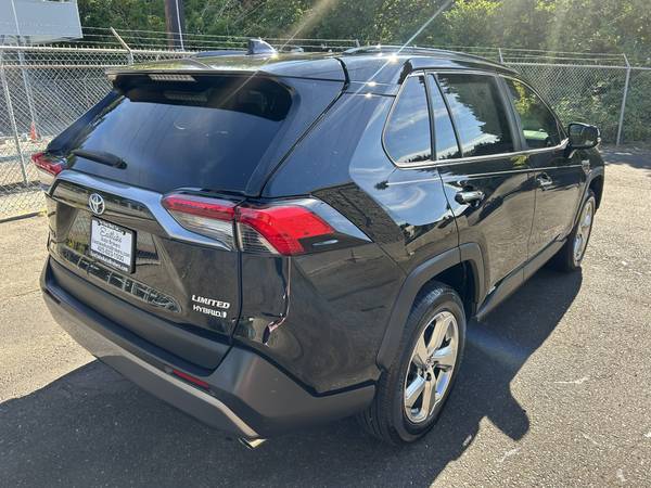 2019 Toyota Rav4 Limited Hybrid 4WD --1 propietario, totalmente equipado, título limpio-- - $24,995 (kirkland)63617418753281124