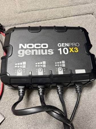 NOCO Genius GENPRO10X Battery Charger - 30 Amp/3 Bank 1