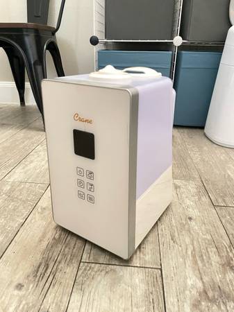 Crane Germ Defense Digital Ultrasonic Warm & Cool Mist Humidifier 1