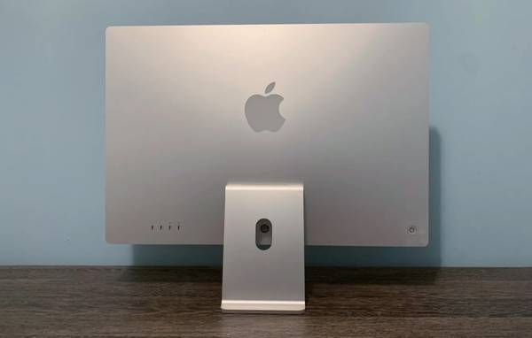 Apple 24” iMac M1, 8GB - 256GB (Like New ) Silver - computers - by