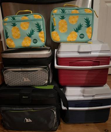 6 Varios size coolers 1